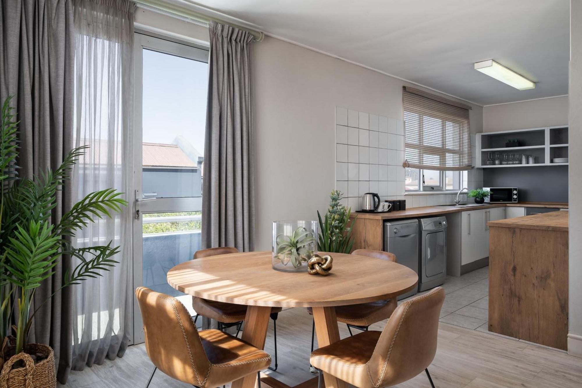 Protea Hotel By Marriott Walvis Bay Indongo Экстерьер фото