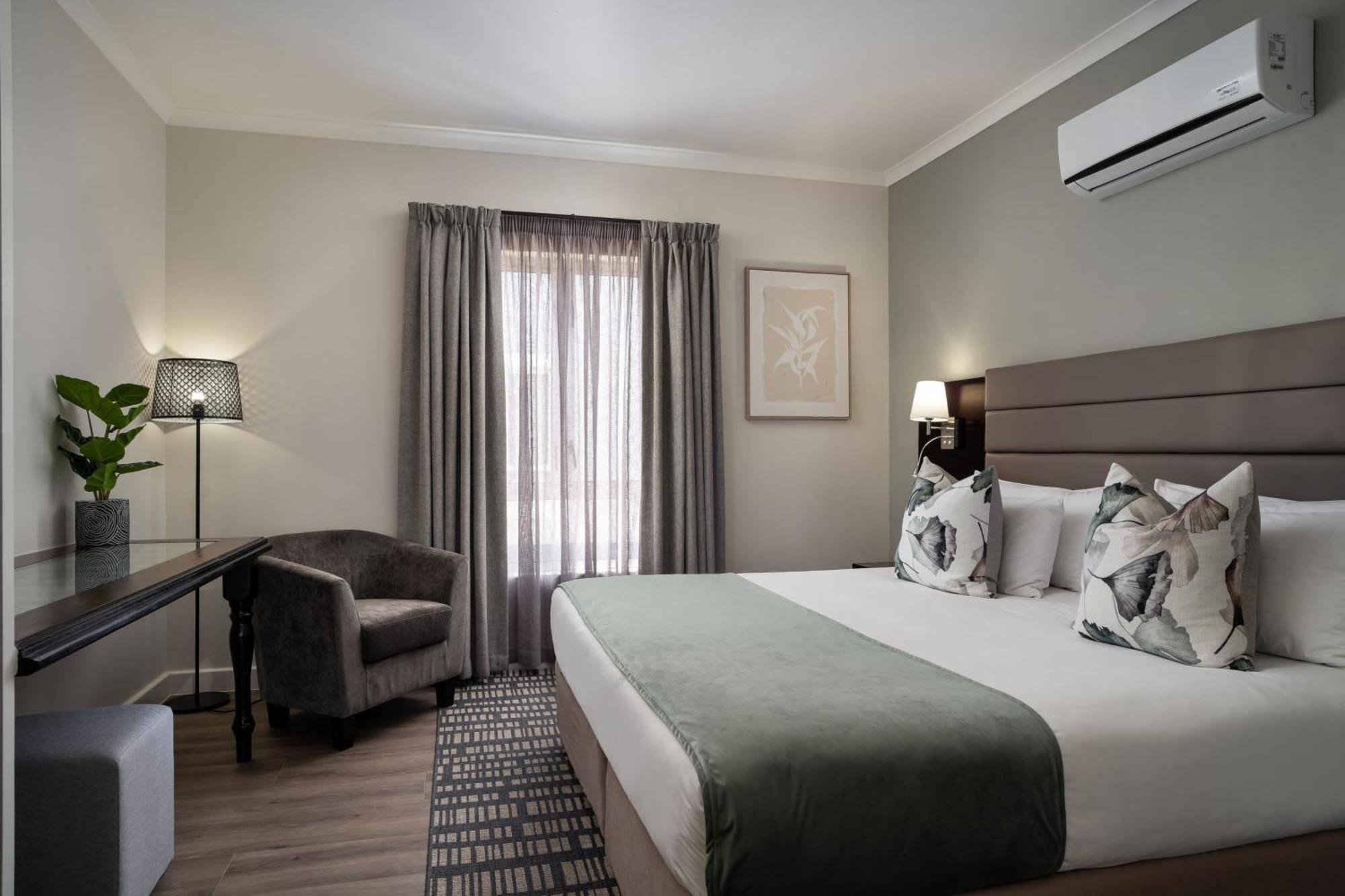 Protea Hotel By Marriott Walvis Bay Indongo Экстерьер фото