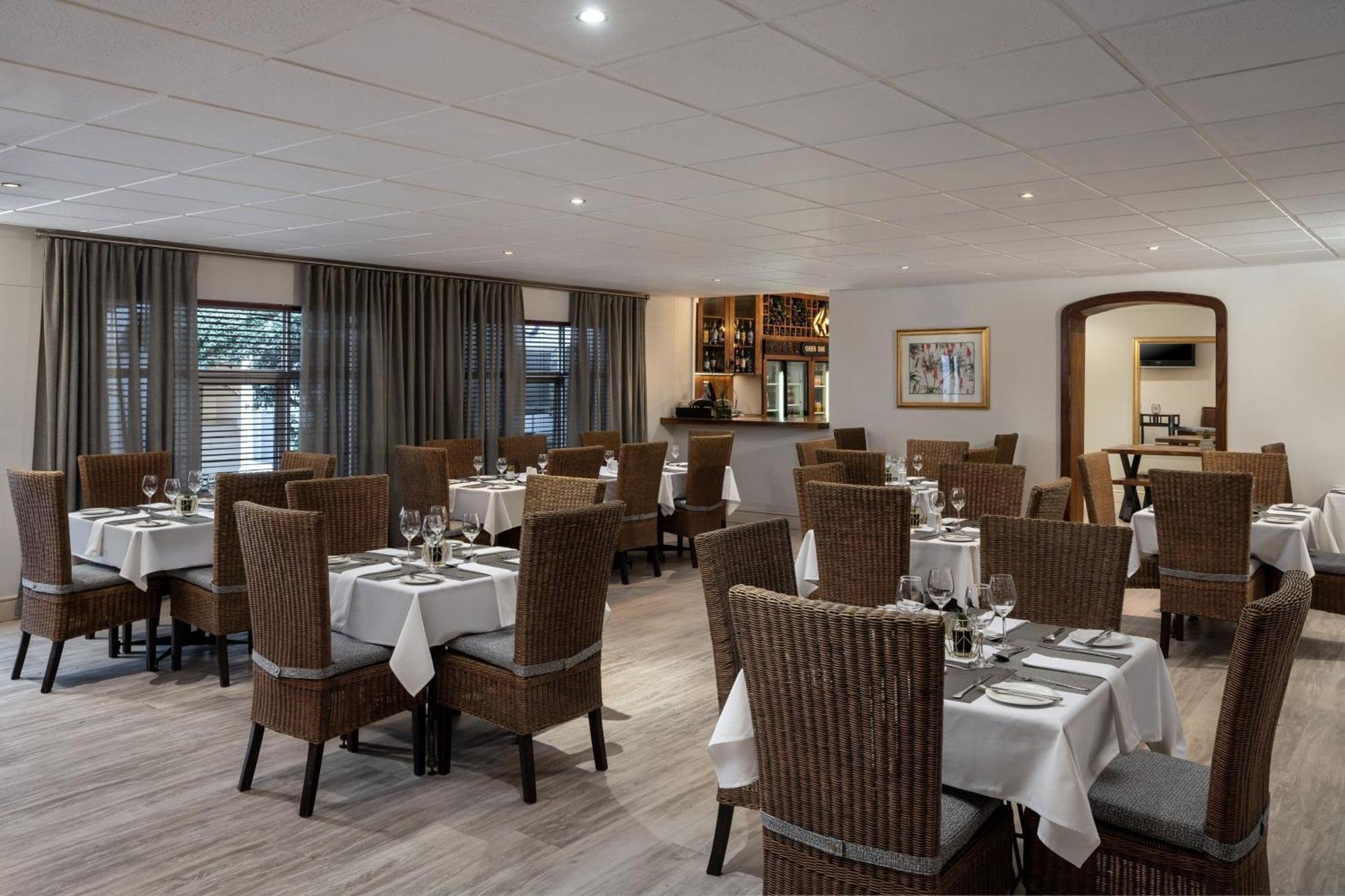 Protea Hotel By Marriott Walvis Bay Indongo Экстерьер фото