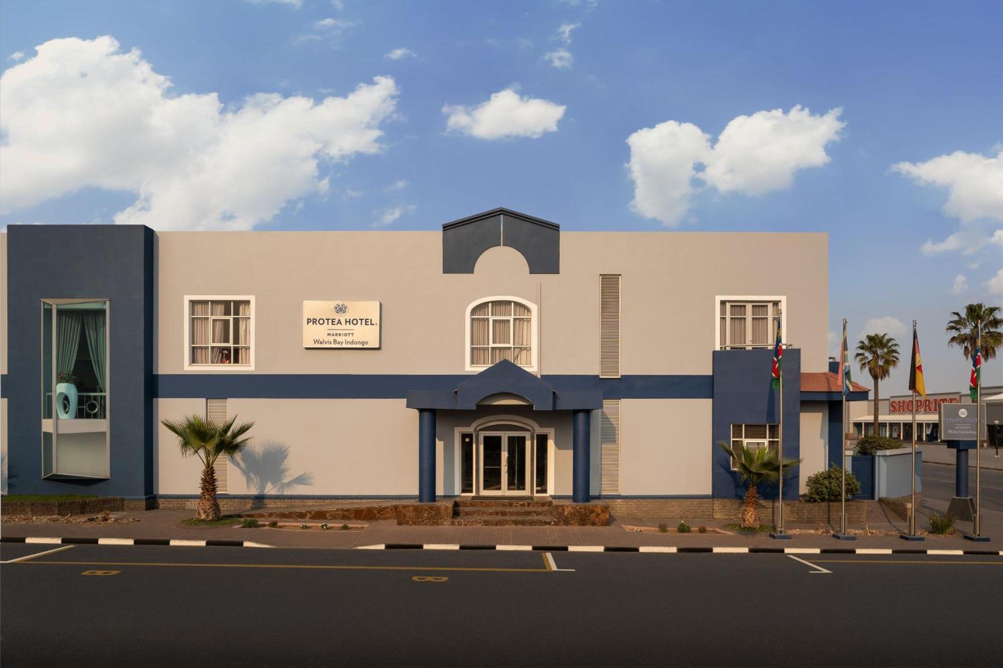 Protea Hotel By Marriott Walvis Bay Indongo Экстерьер фото