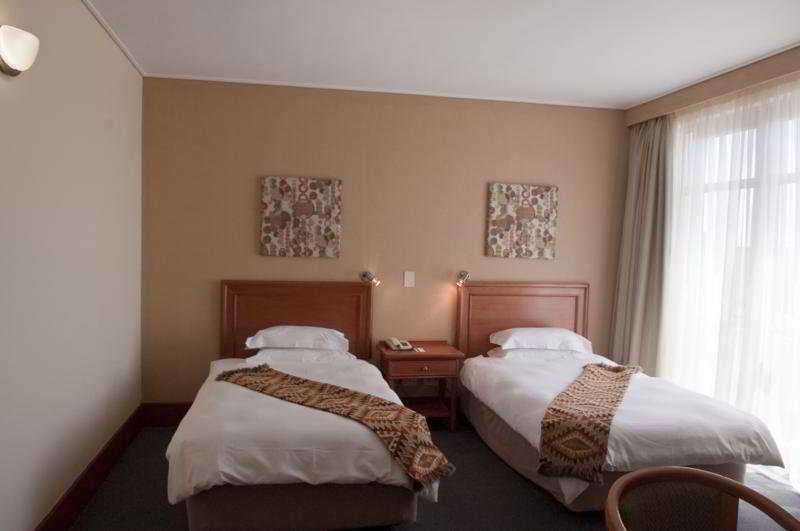 Protea Hotel By Marriott Walvis Bay Indongo Экстерьер фото