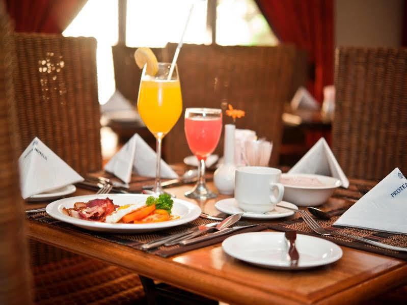 Protea Hotel By Marriott Walvis Bay Indongo Экстерьер фото