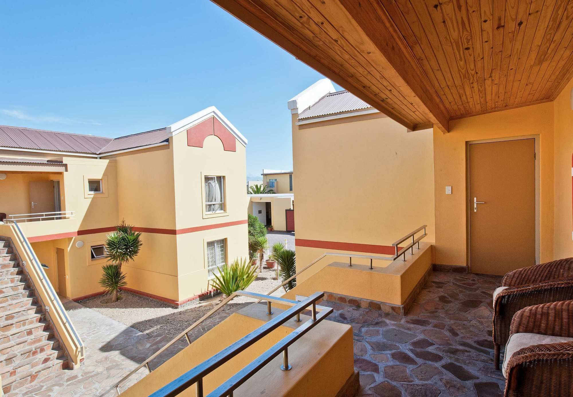 Protea Hotel By Marriott Walvis Bay Indongo Экстерьер фото